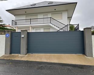 Exterior view of House or chalet to rent in Culleredo  with Private garden, Terrace and Storage room