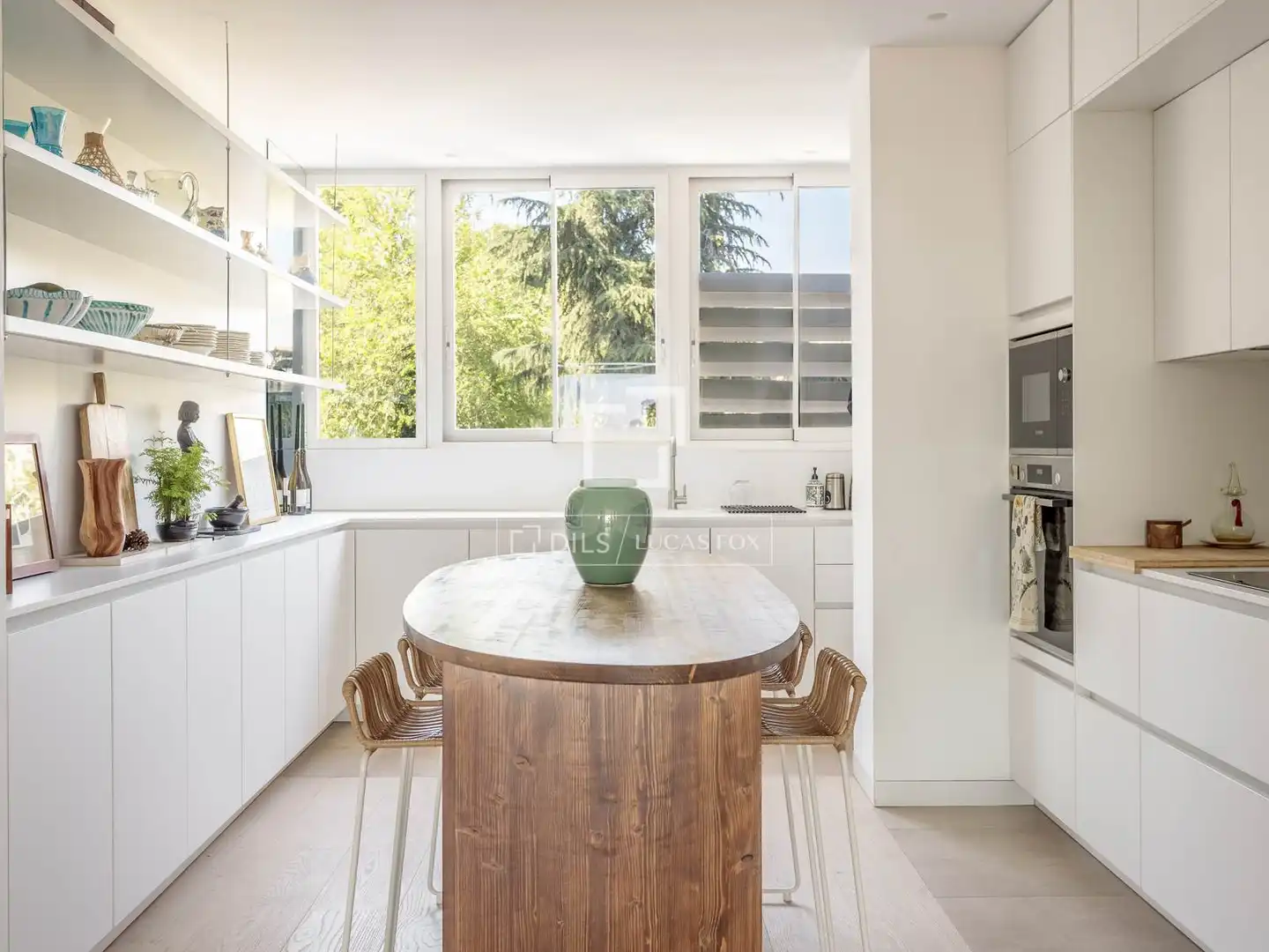Kitchen of Flat for rent in Madrid  with Air Conditioner, Heating and Private garden