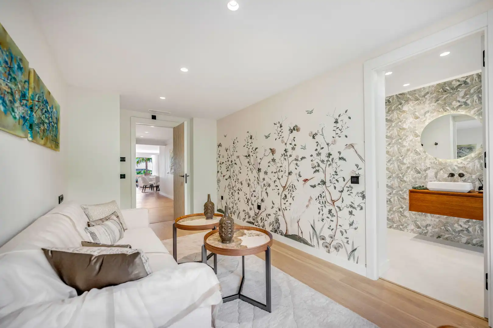 Sala d'estar de Apartament en venda en Marbella amb Aire condicionat, Terrassa i Piscina