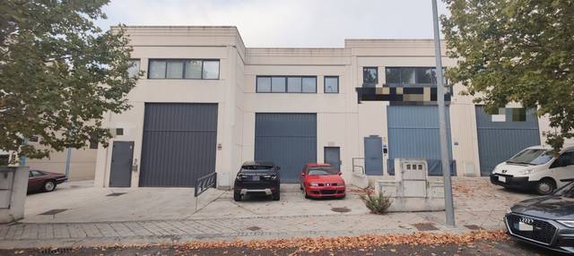 Nave industrial en Alquiler en Calle de Juan de la Cierva en Las Castañeras - Bulevar