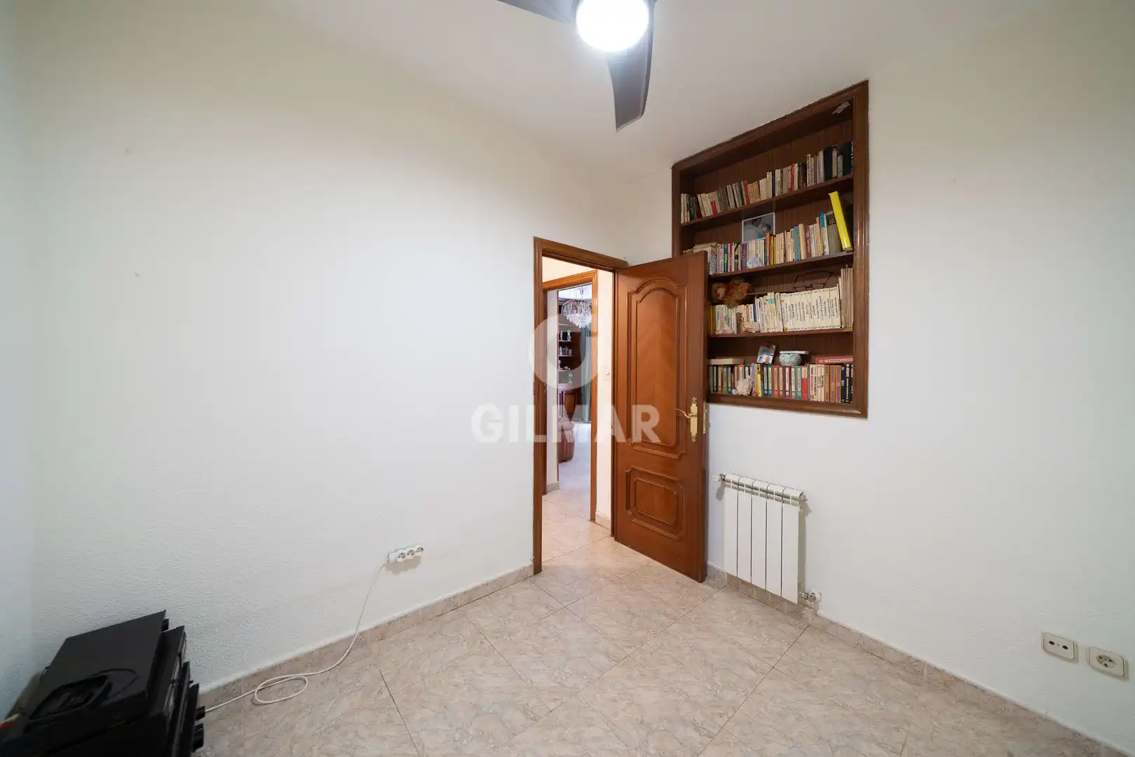 Habitación de Piso en venta en Madrid con Calefacción y Trastero