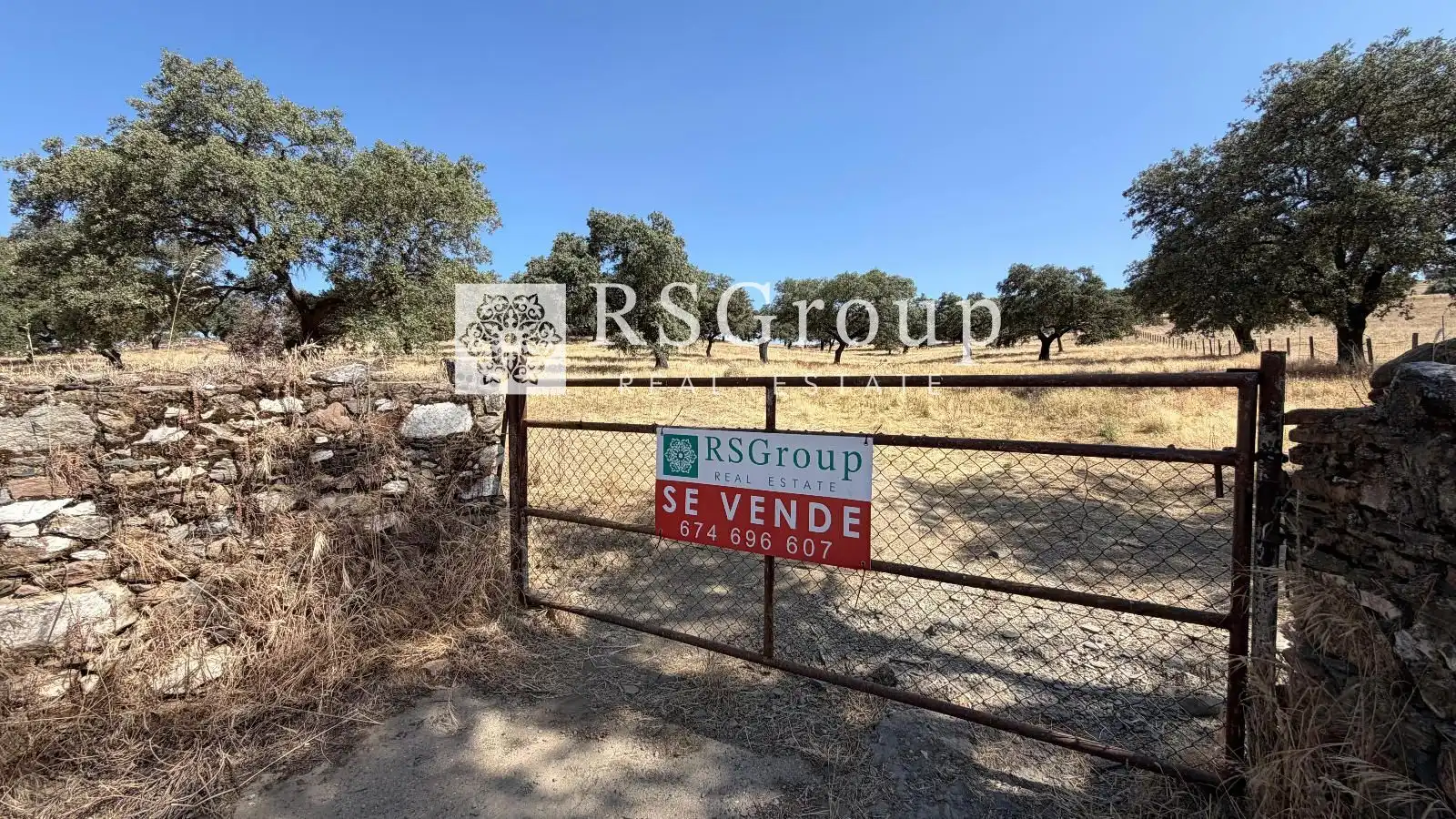 Terreno en venta en Almadén de la Plata