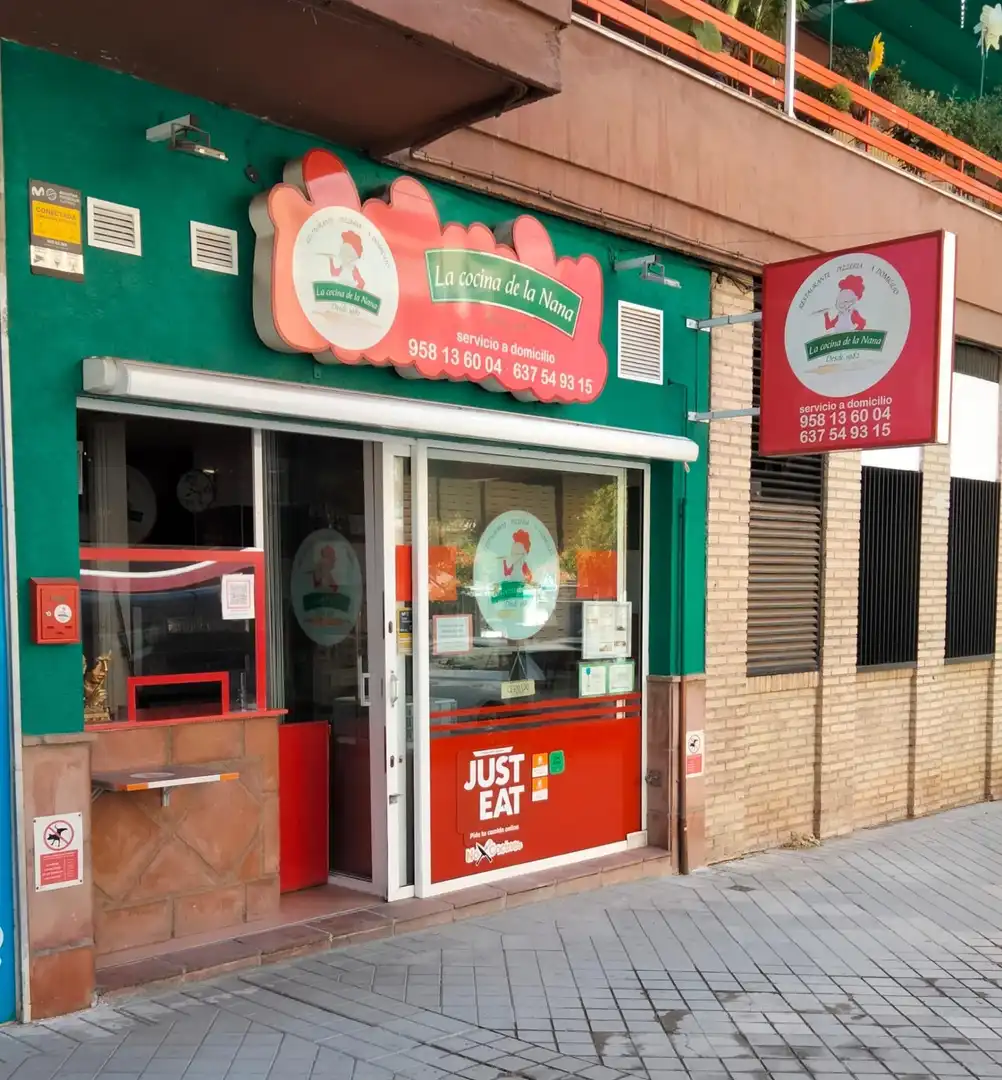 Business premises for transfer in Genil, imagen 3
