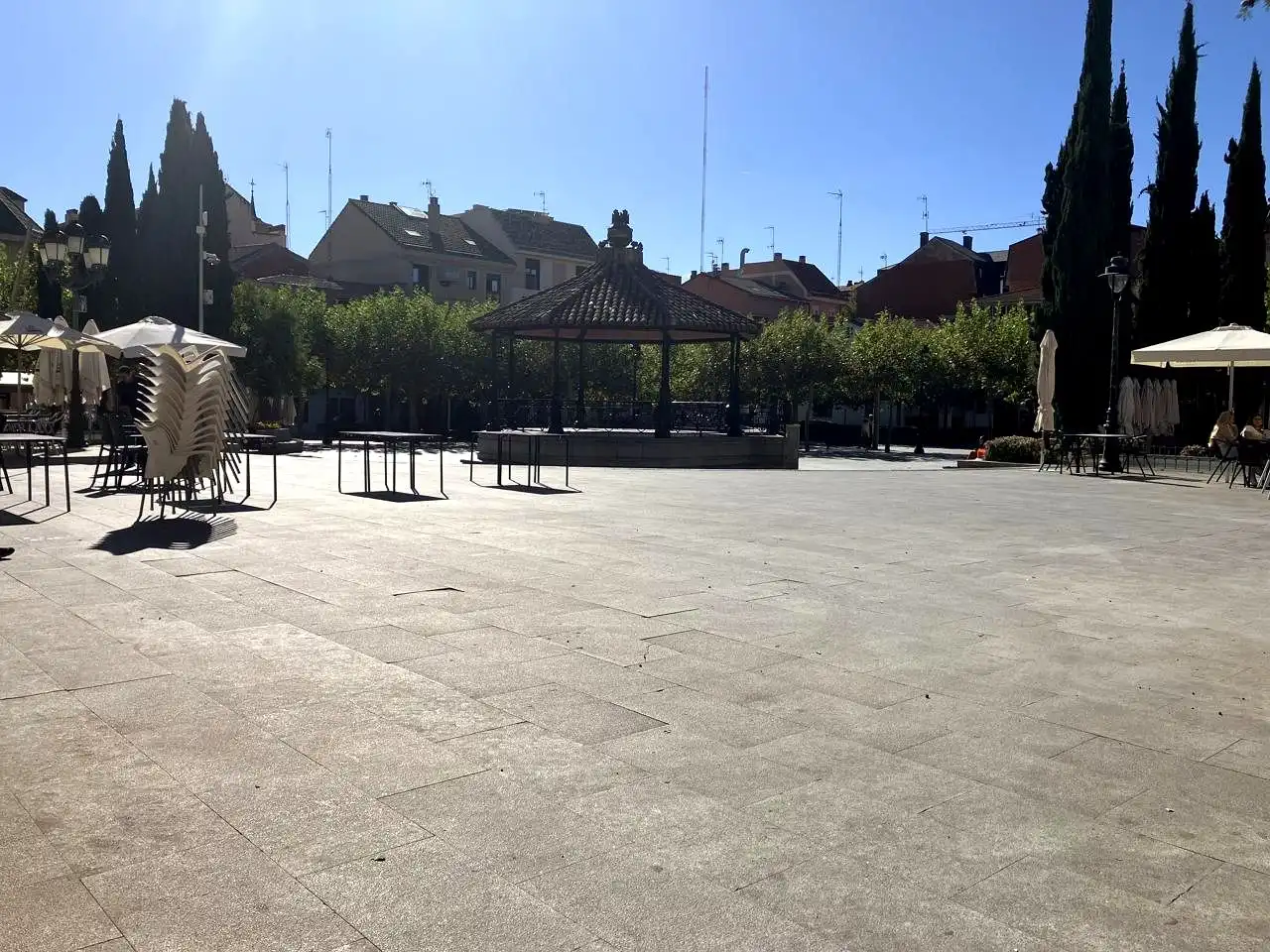 Vista exterior de Local en venta en Las Rozas de Madrid