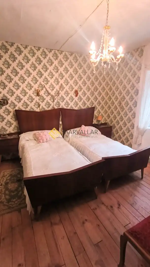 Habitación de Casa o chalet en venta en Luena 