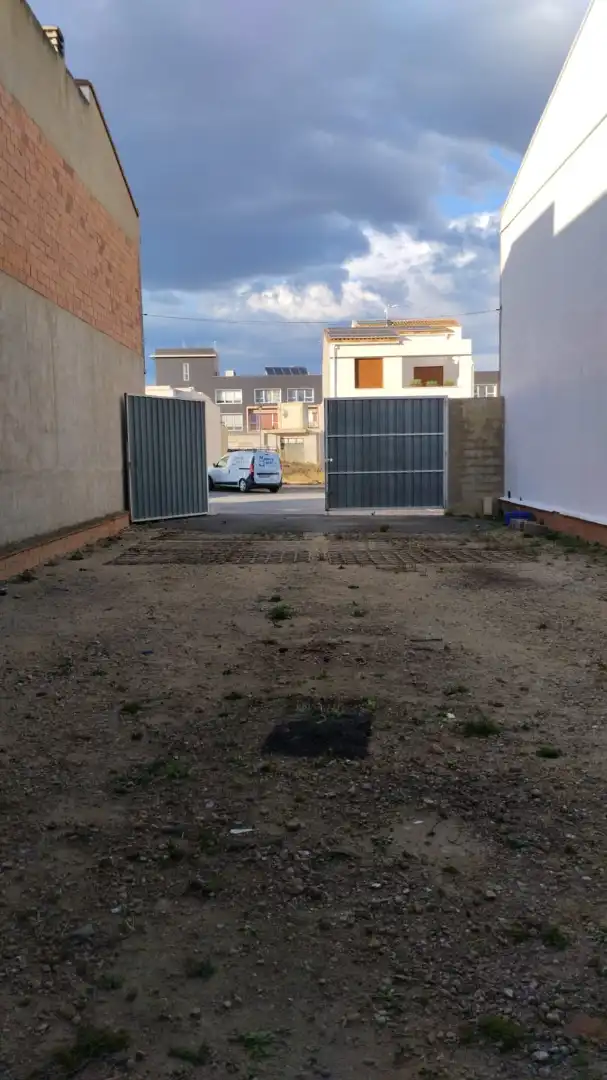 Terreny residencial en venda a Avinguda de l'Estació 74, imagen 3