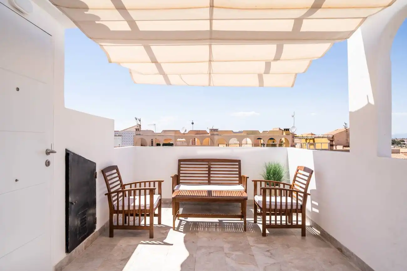 Apartamento con piscina en venta en Zona Carrefour - Urbanizaciones, imagen 8