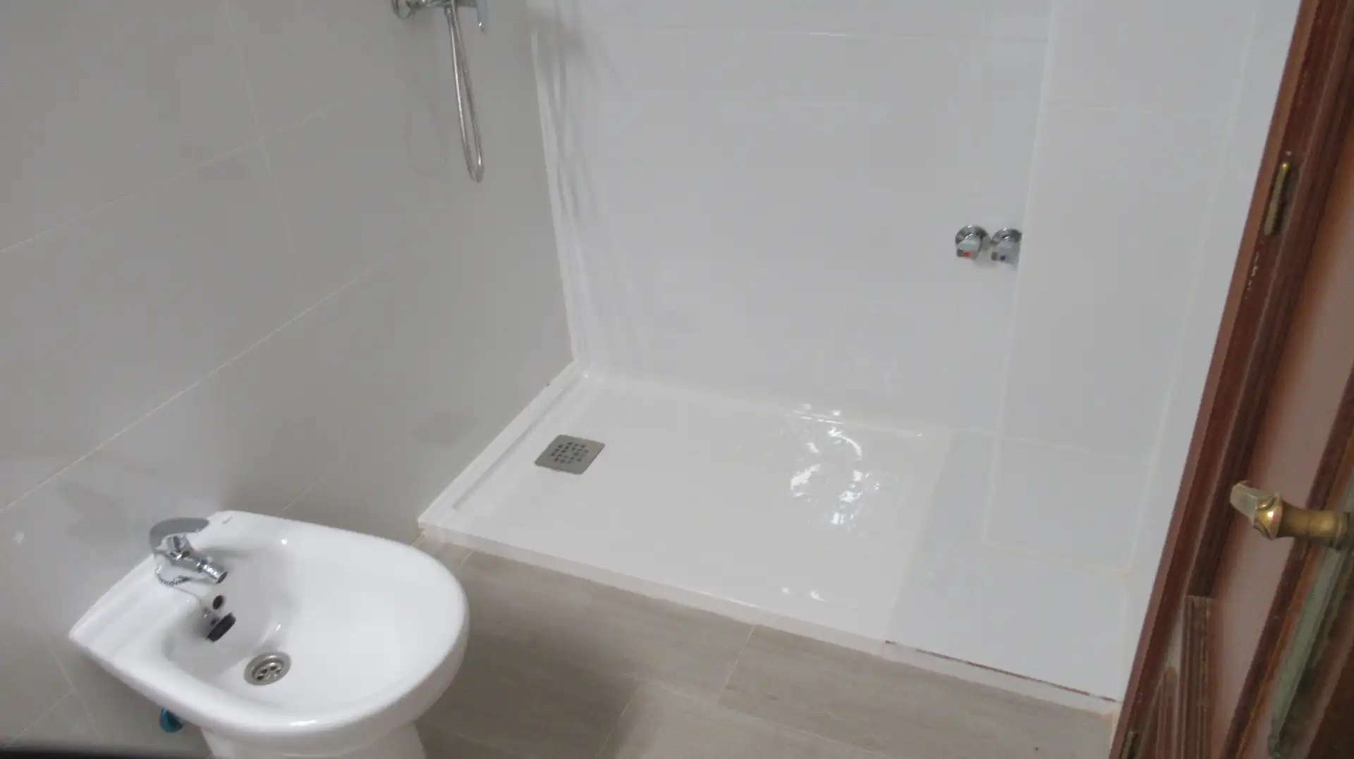 Bathroom of Flat for rent in Badajoz  with Furnished, Washing machine and Microwave