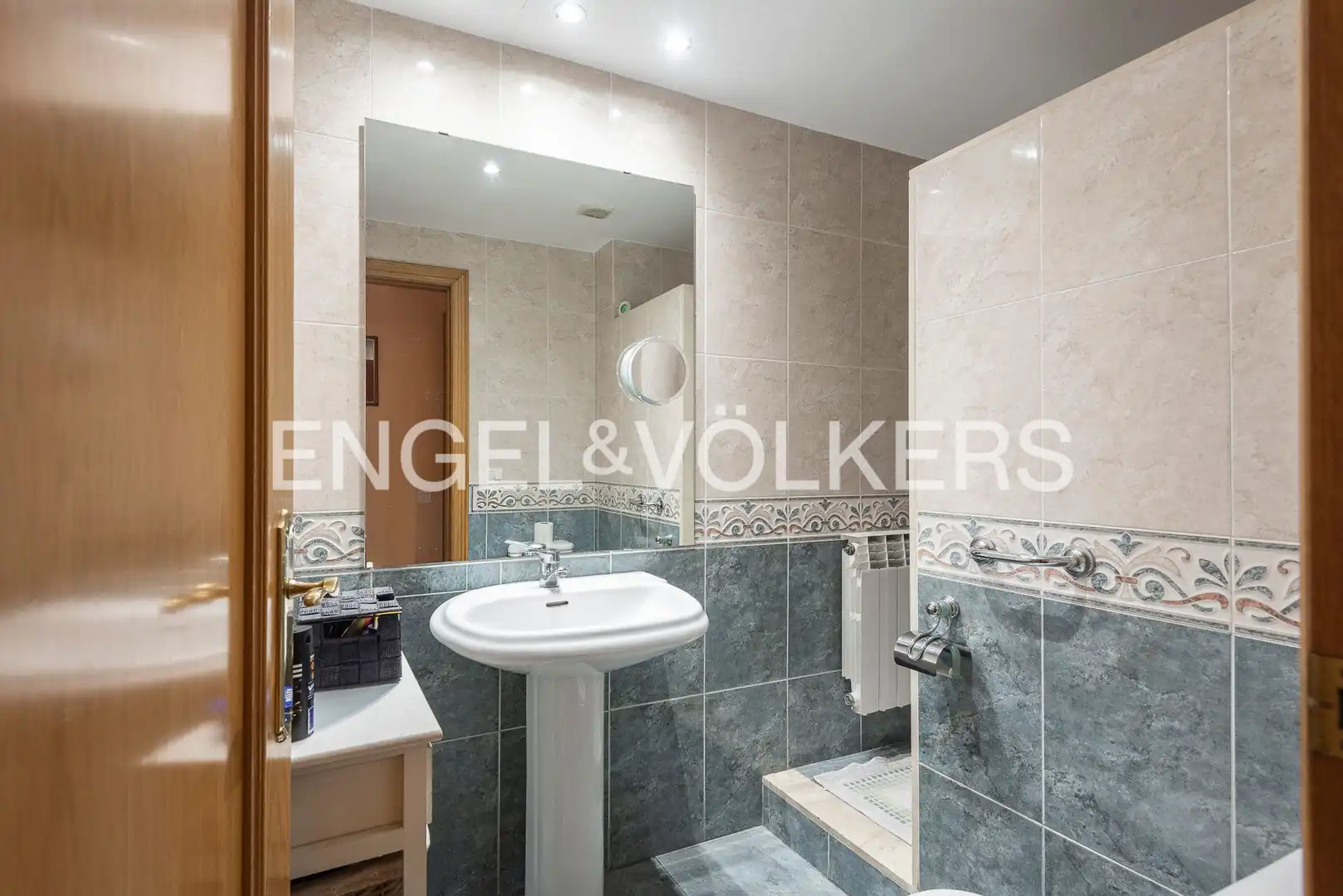 Baño de Ático en venta en Sant Joan Despí con Aire acondicionado, Calefacción y Parquet
