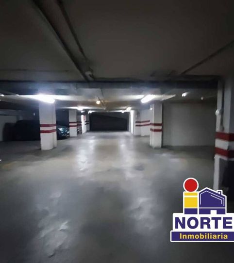 Foto 2 de Garatge de lloguer a Avenida Hispanitat, Zona Nord, Alcoy / Alcoi