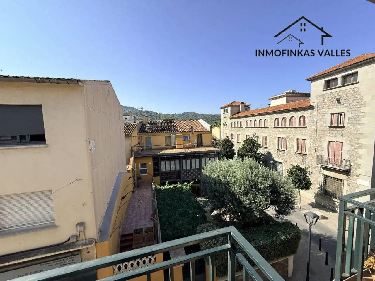 Vista exterior de Pis en venda en Llinars del Vallès amb Aire condicionat, Calefacció i Terrassa