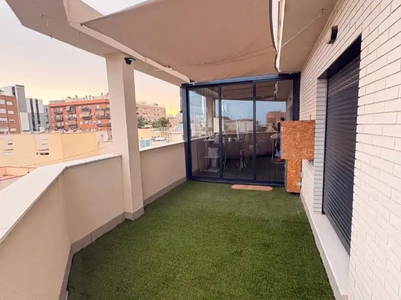Flat with lift for sale in Calle de San Juan 4
