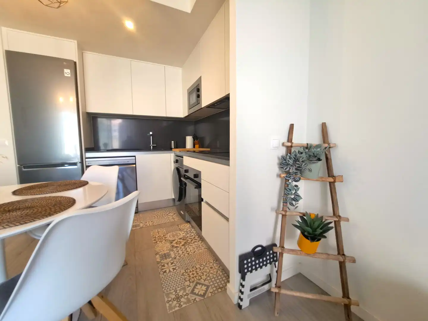 Cocina de Apartamento en venta en Dénia con Aire acondicionado, Calefacción y Jardín privado