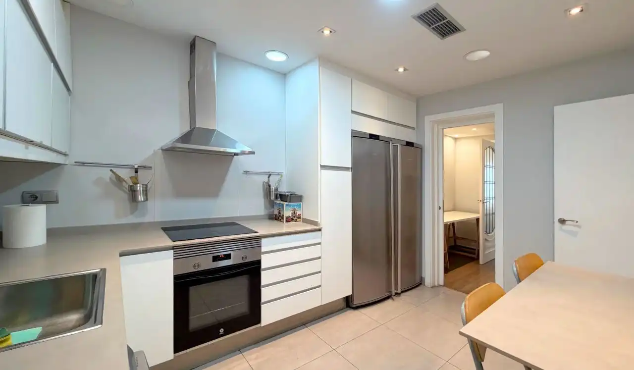 Cocina de Piso en venta en Barcelona con Aire acondicionado, Calefacción y Terraza