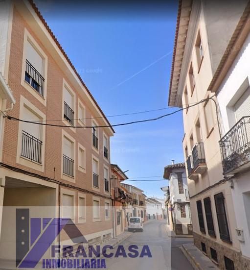 Vista exterior de Pis en venda en Herencia amb Piscina comunitària