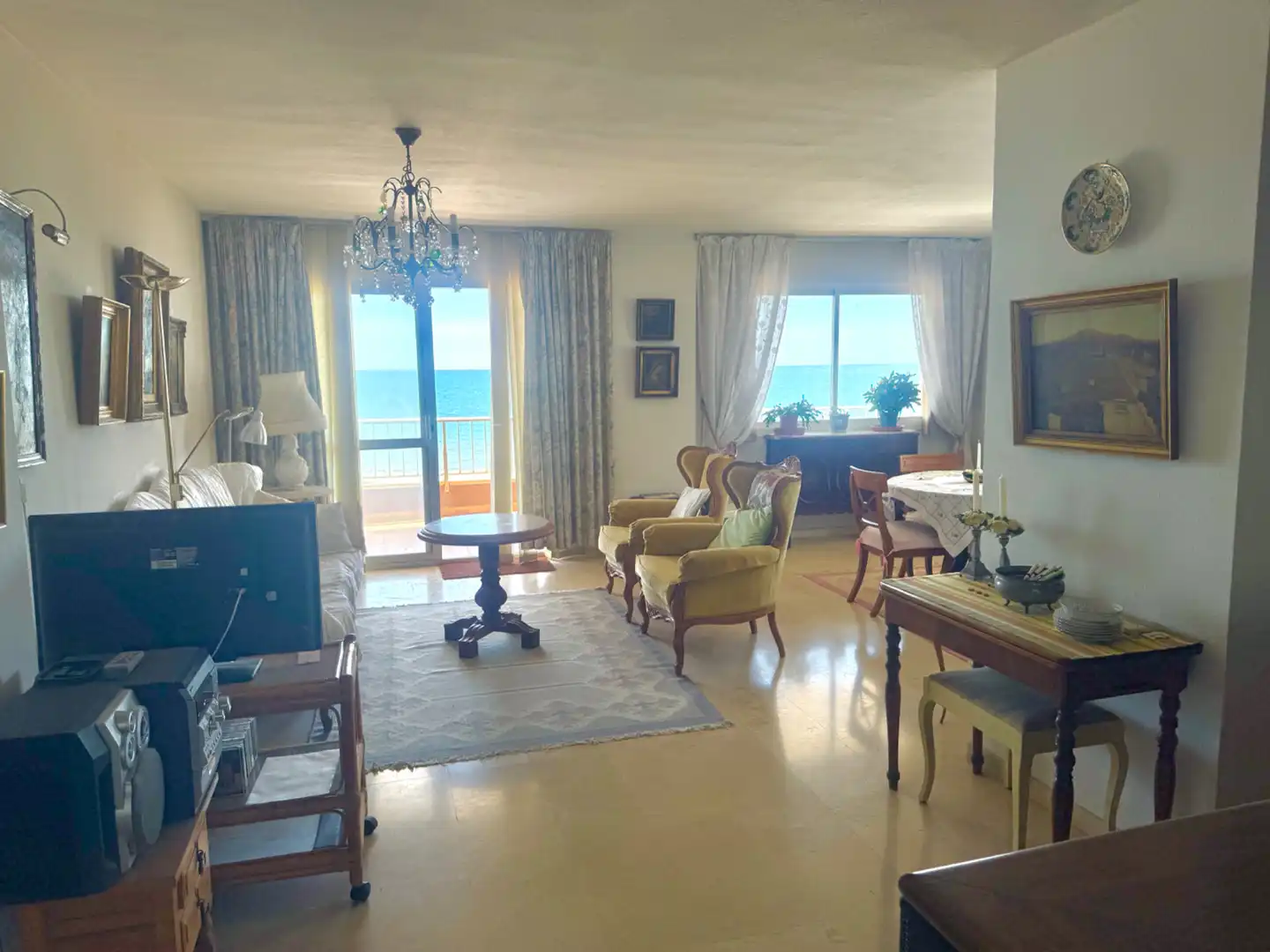 Living room of Flat for sale in Fuengirola  with Terrace, Furnished and Community pool