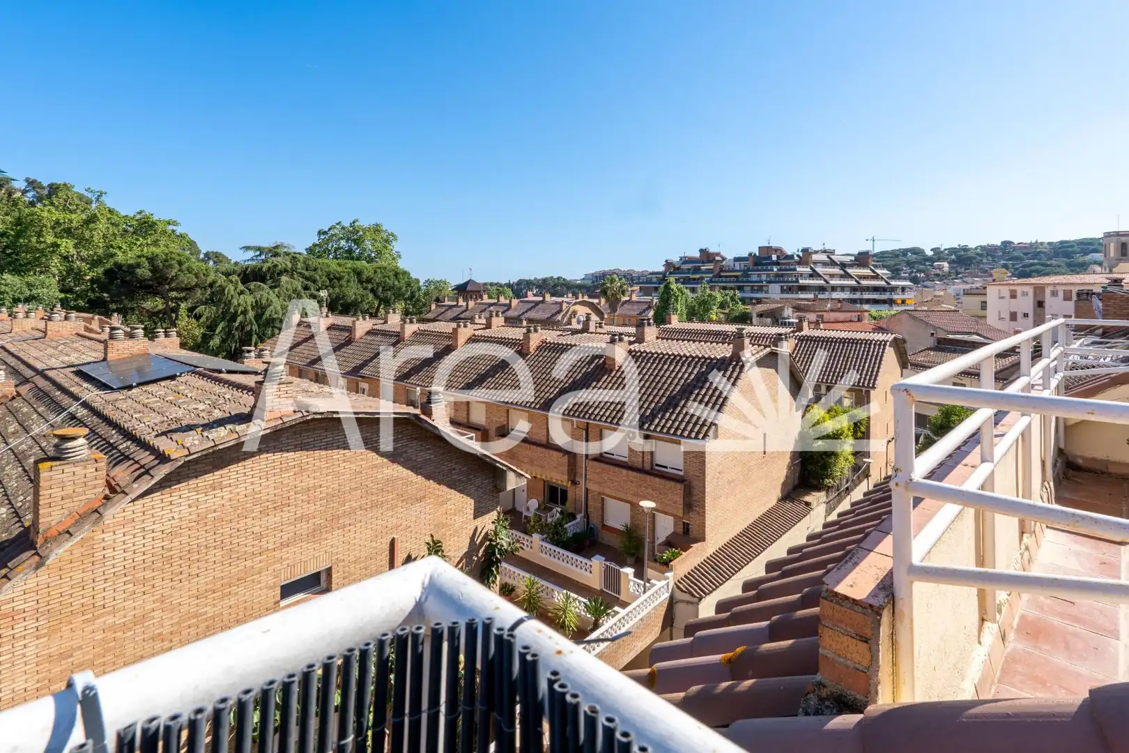 Casa amb terrassa en venda a Carrer MONGES DE LES, imagen 32