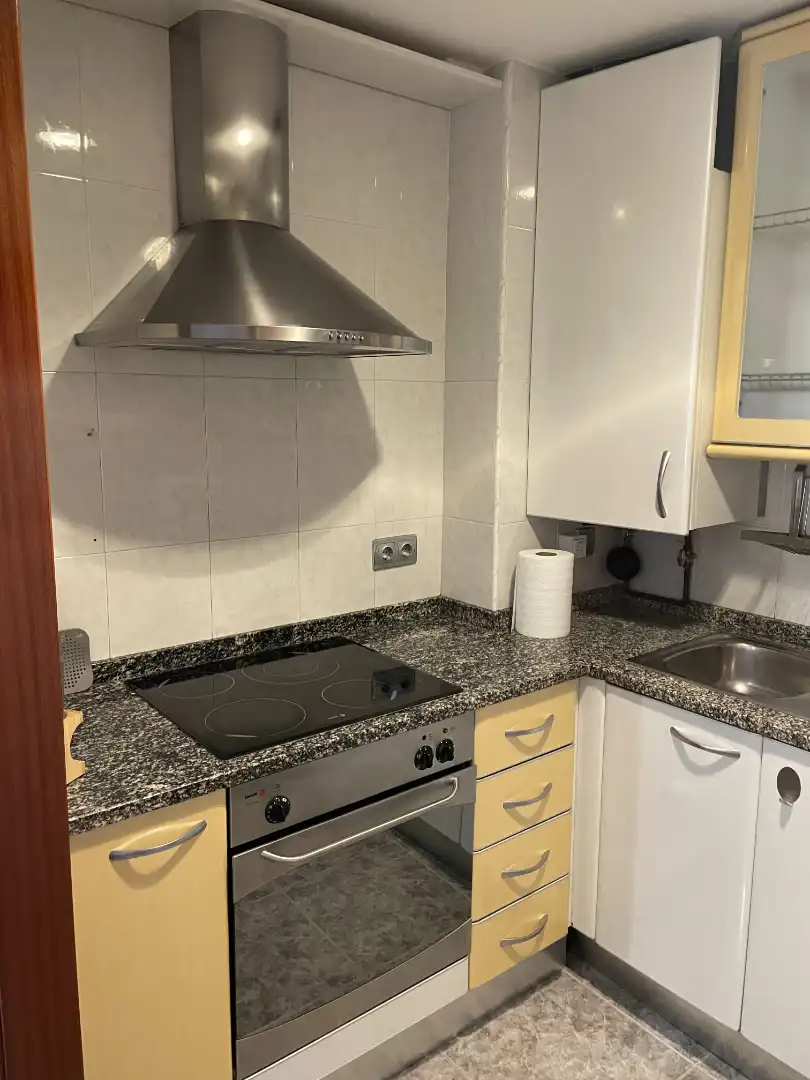 Wohnung zur Miete in Carrer Oslo, 83, Els Grecs - Mas Oliva