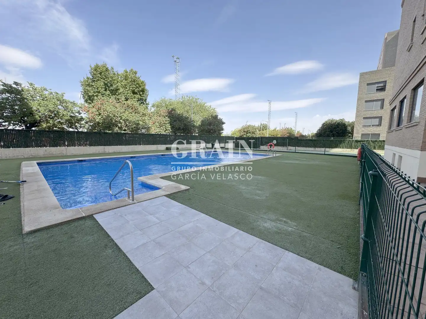 Swimming pool of Flat for sale in Albacete  with Air Conditioner, Heating and Storage room