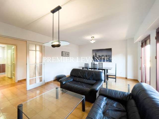 Piso en Alquiler en Calle pintor baeza, 7 en Altozano - Conde Lumiares