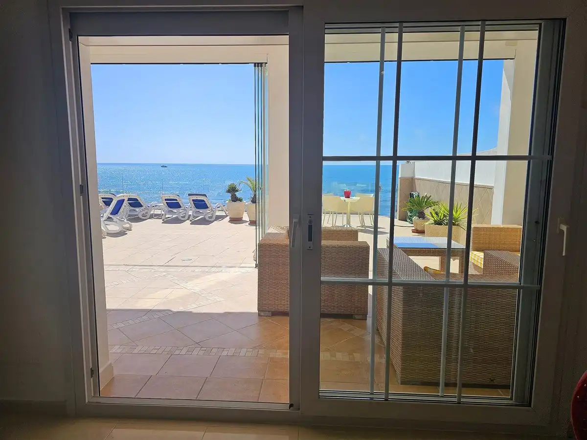 Casa o xalet en venda a Calle Playa del Chaparral, 19, El Faro de Calaburra - Chaparral