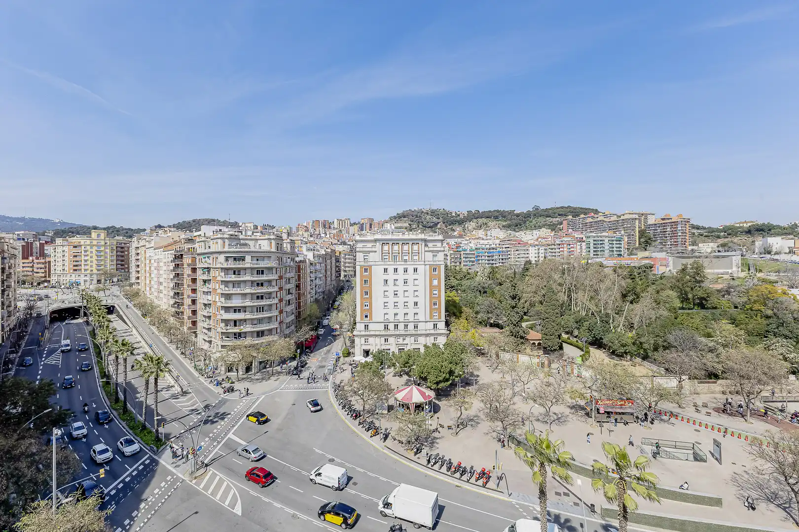 Außenansicht von Dachboden zum Verkauf in Barcelona mit Klimaanlage, Heizung und Parkett
