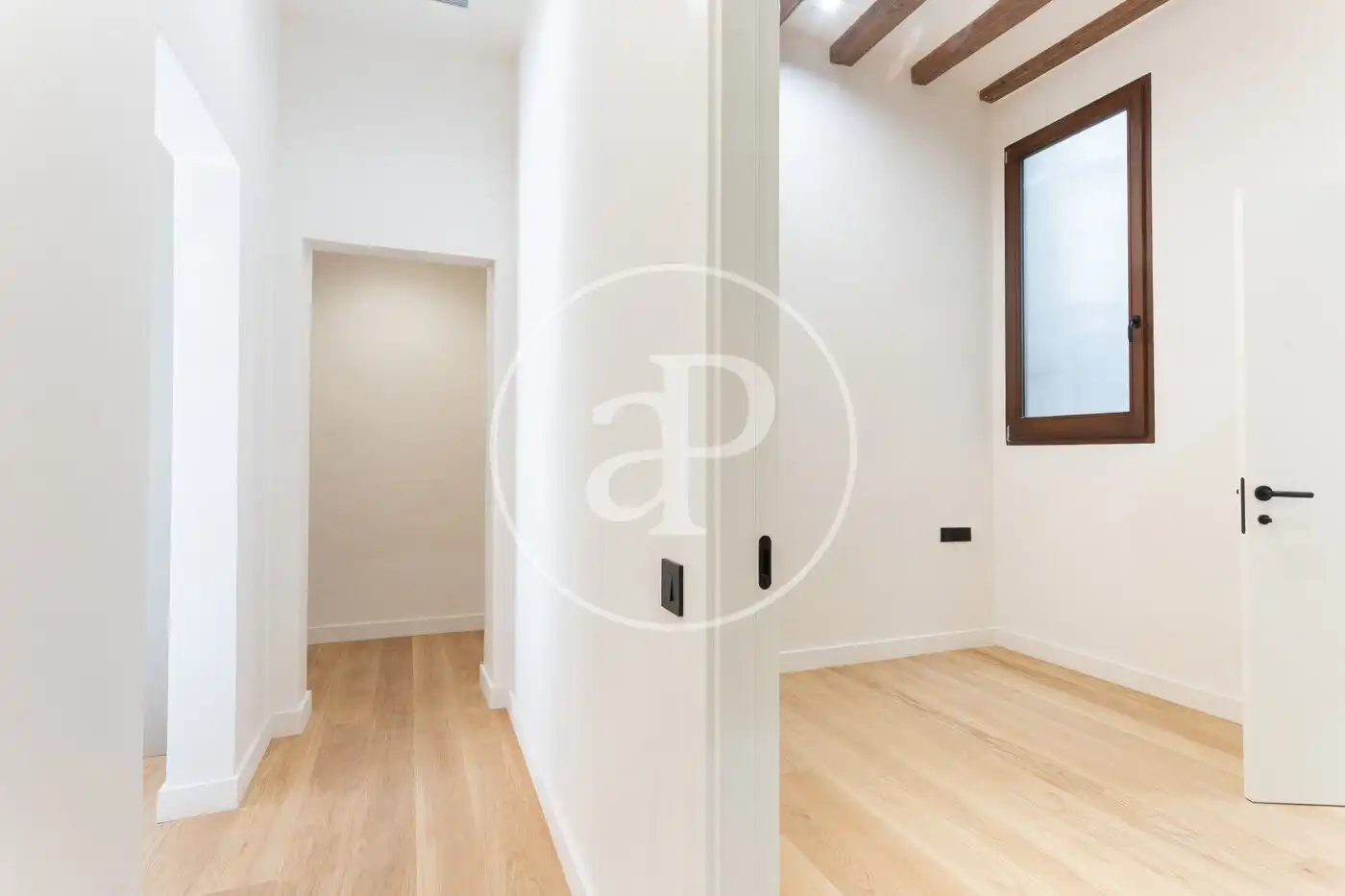 Piso en venta en Barcelona con Aire acondicionado, Calefacción y Balcón