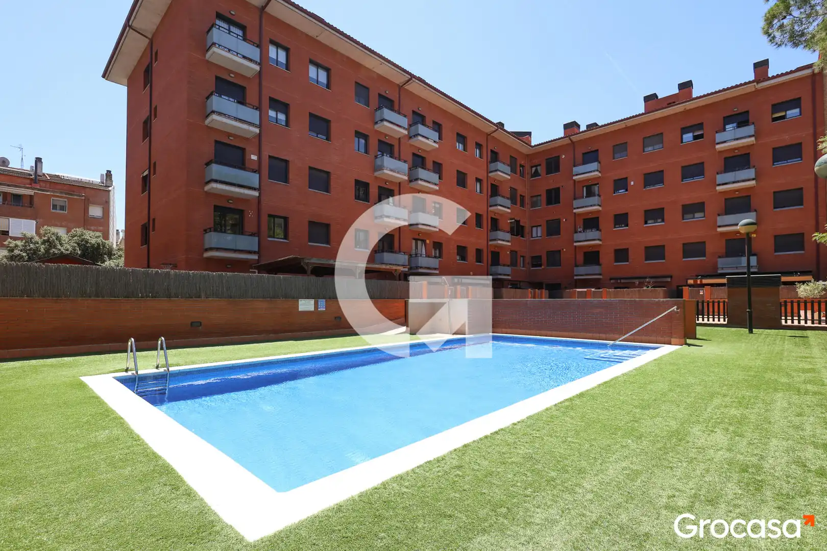 Piscina de Pis en venda en Castelldefels amb Aire condicionat, Calefacció i Traster