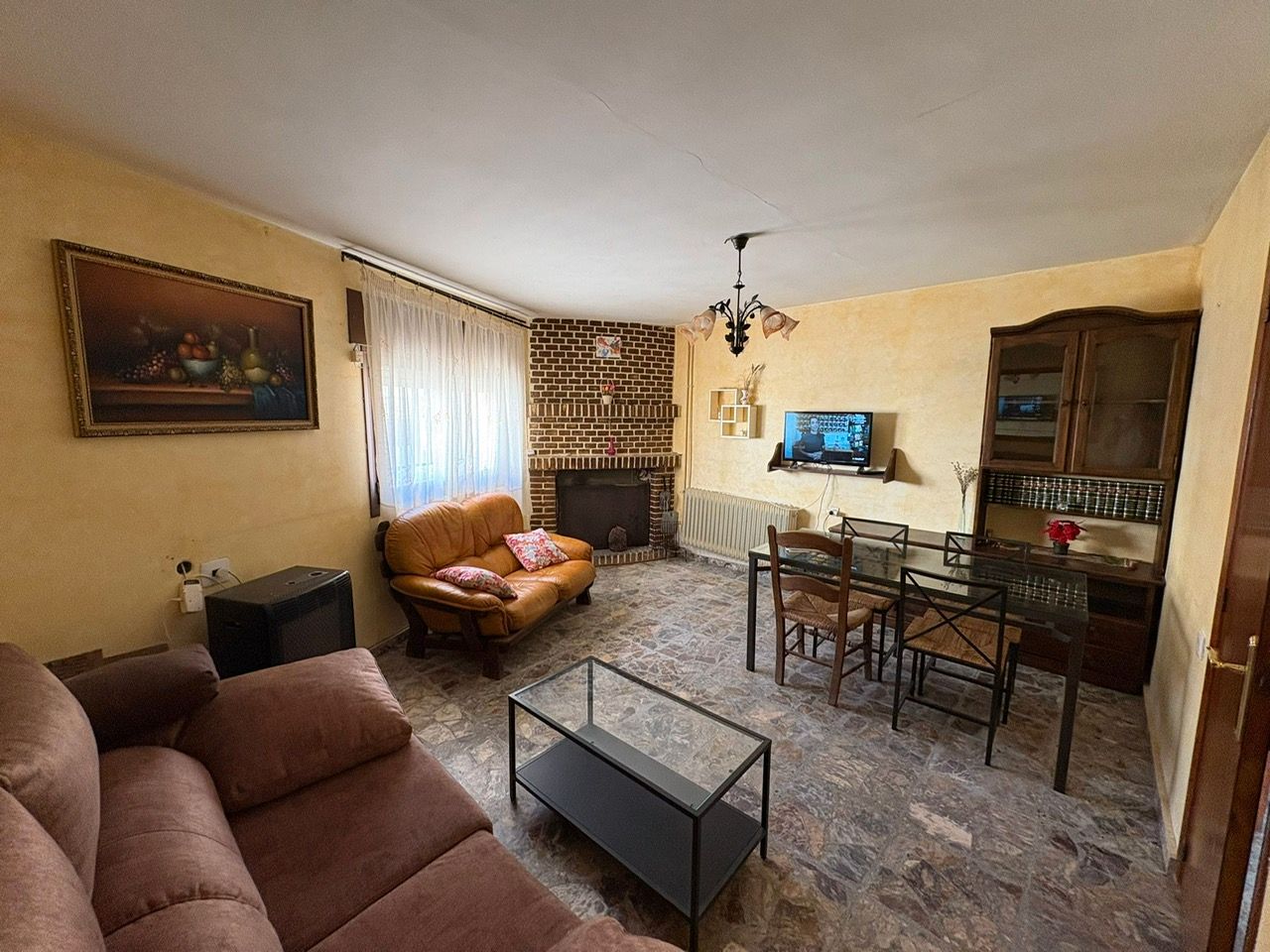 Living room of Country house for sale in San Esteban de Gormaz  with Heating, Storage room and Furnished