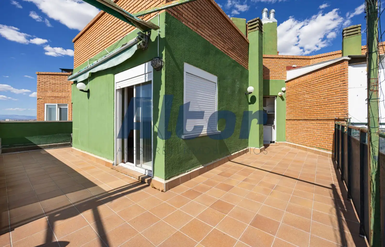 Terrasse von Dachboden zum Verkauf in Fuenlabrada mit Heizung, Terrasse und Alarm