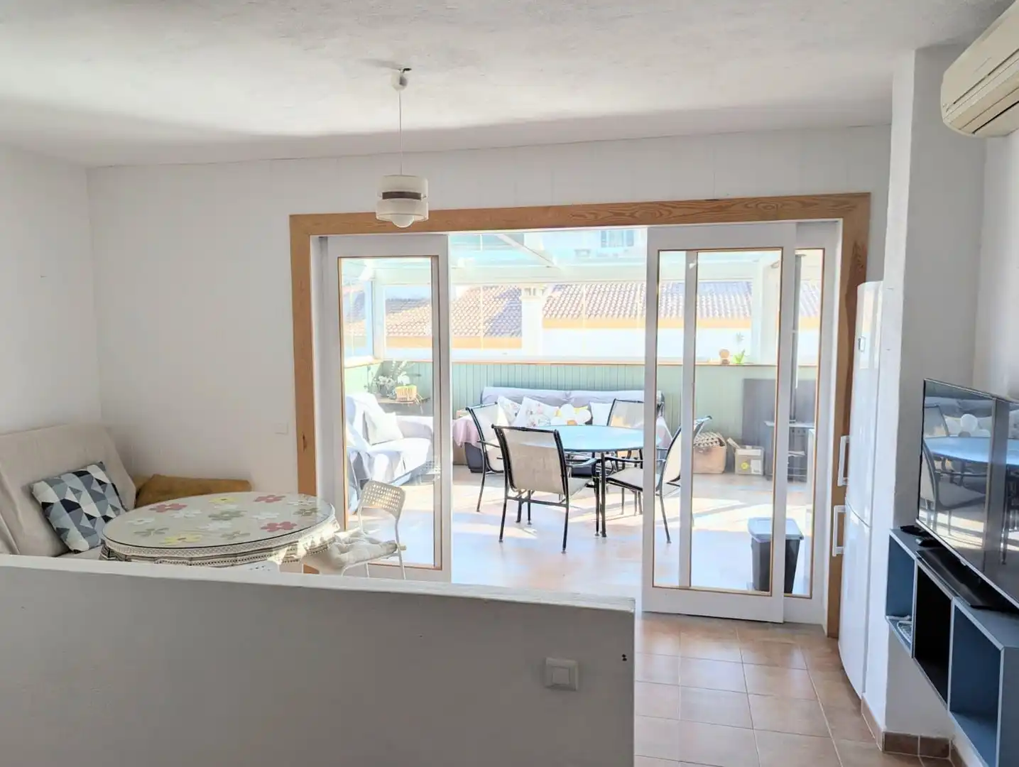 Menjador de Casa o xalet en venda en Guaro amb Calefacció, Terrassa i Traster