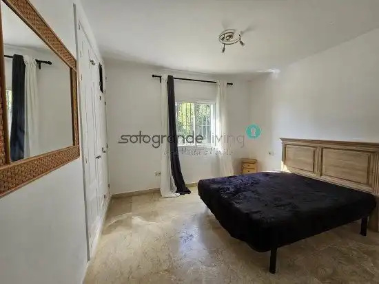 Dormitori de Casa o xalet de lloguer en La Alcaidesa amb Aire condicionat, Calefacció i Terrassa