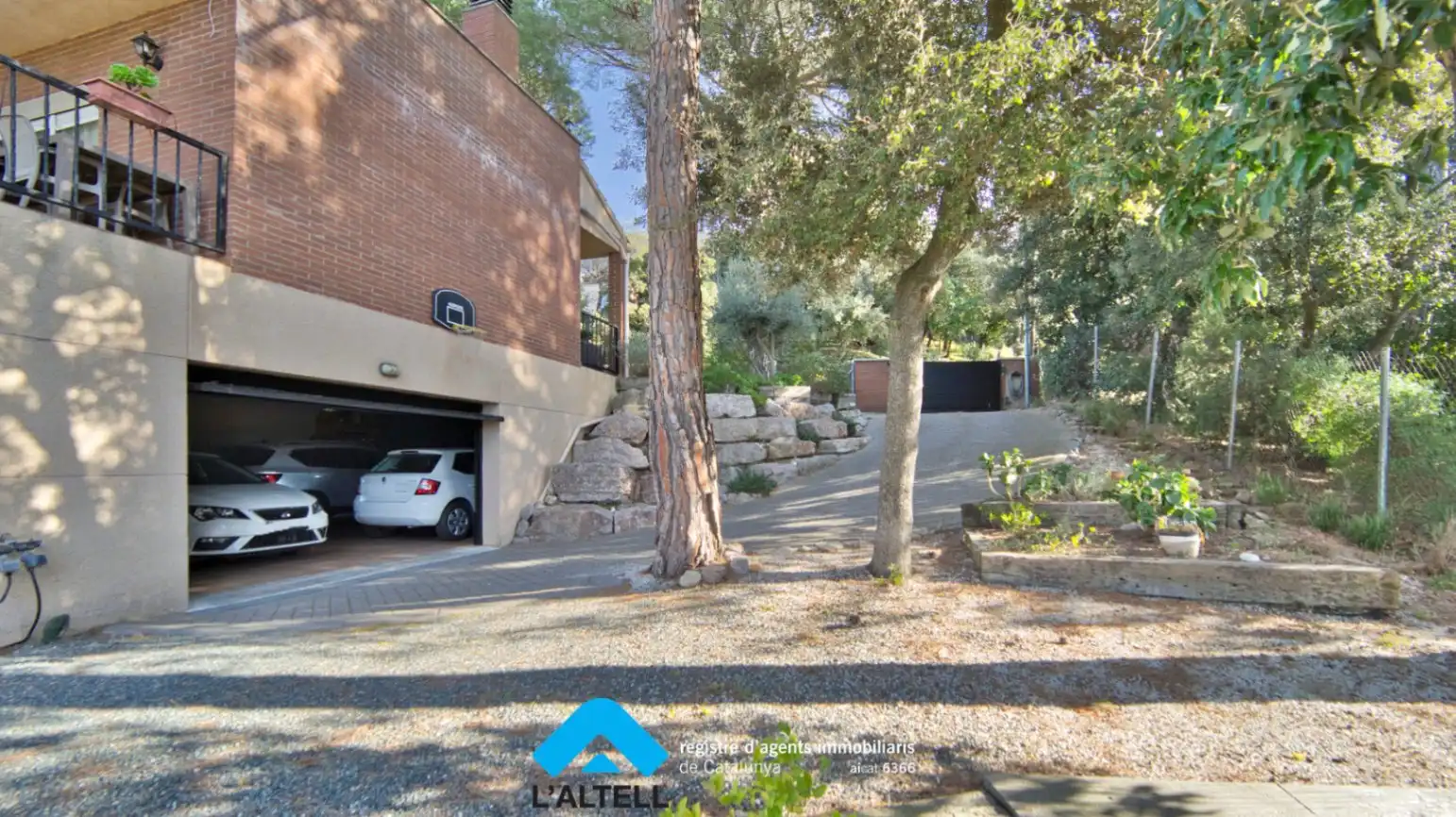 Exterior view of Houses for sale in L'Ametlla del Vallès  with Heating, Terrace and Storage room