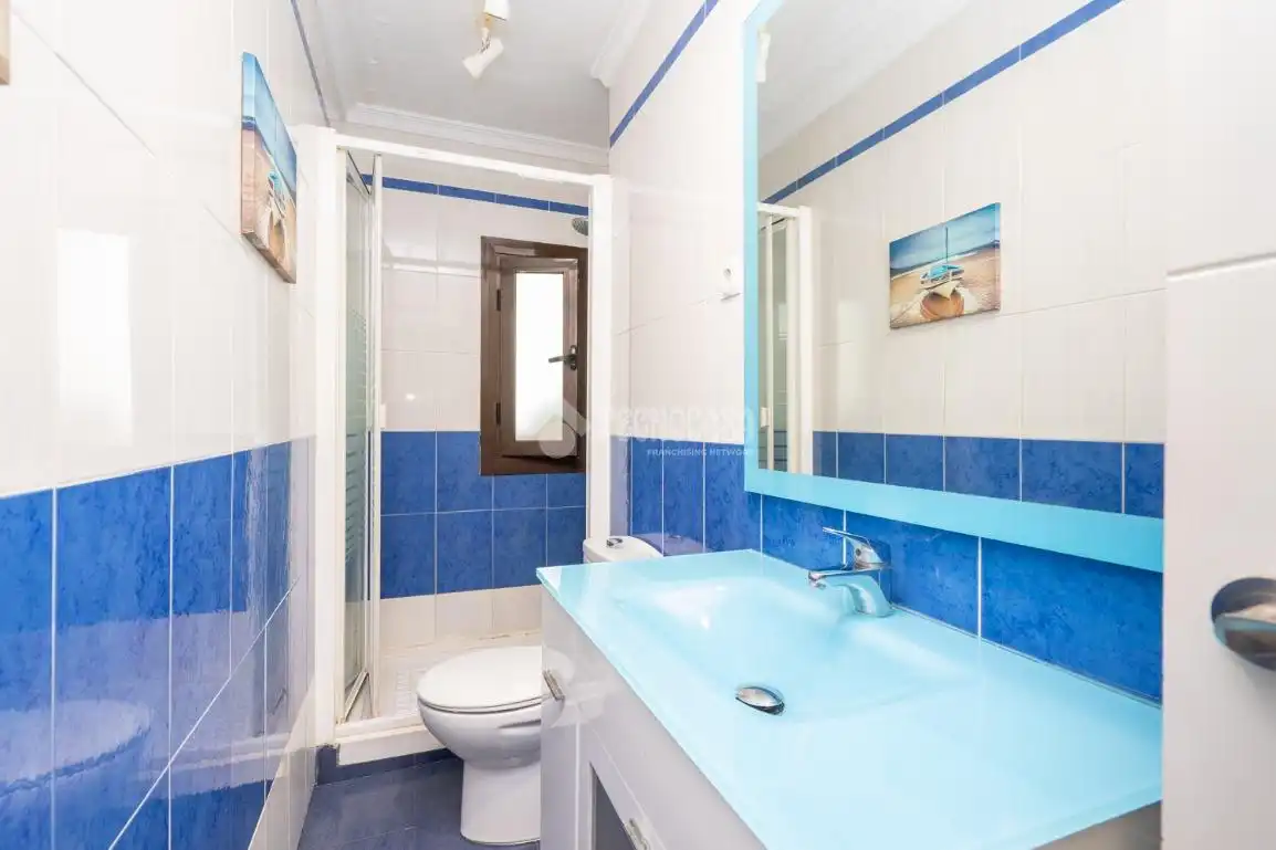 Baño de Piso en venta en El Barral Ferial