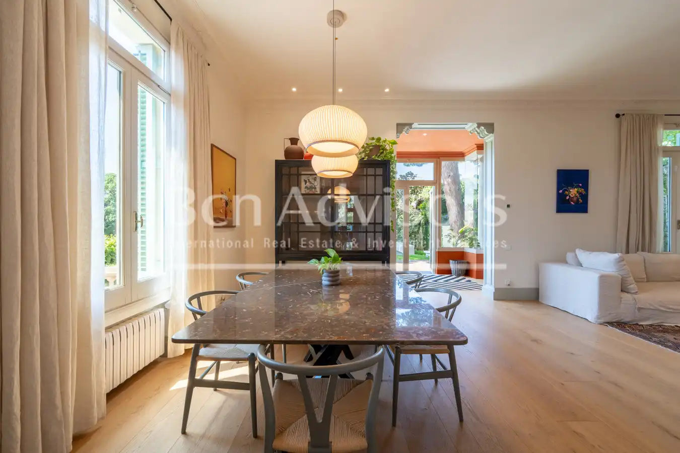 Menjador de Casa o xalet de lloguer en Barcelona amb Aire condicionat, Calefacció i Jardí privat