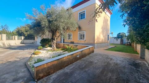 Foto 5 de Casa o xalet en venda a Calle Chipiona, La Hacienda - Nueva Andalucía, Dos Hermanas