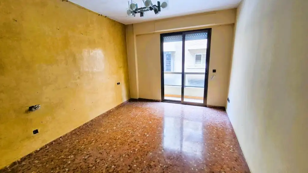 Terraza de Piso en venta en Torrent con Balcón