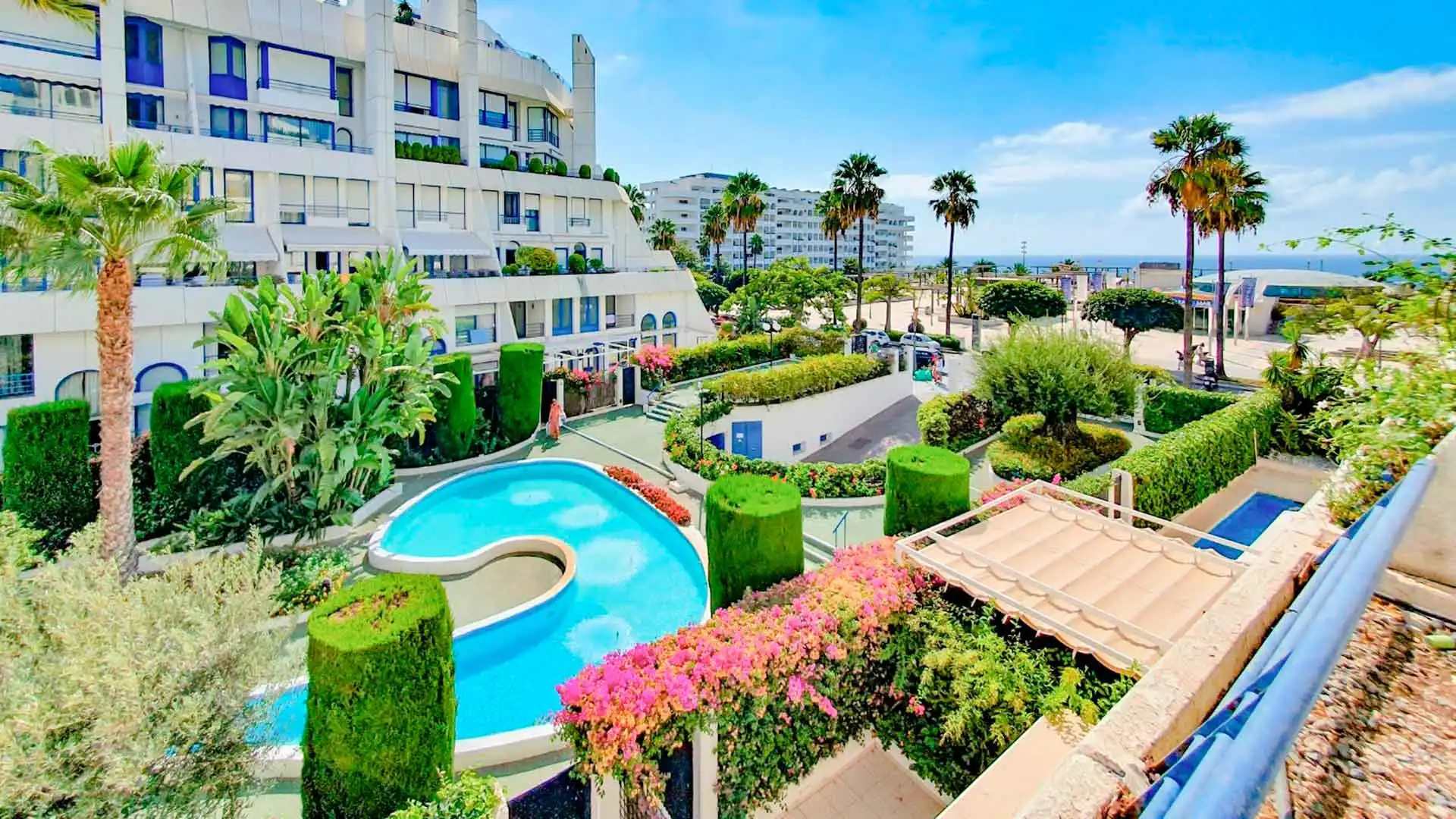 Exterior view of Apartments for sale in Marbella  with Air Conditioner, Terrace and Storage room