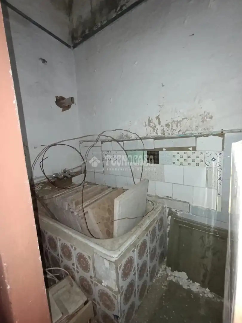 Bany de Casa adosada en venda en Badajoz
