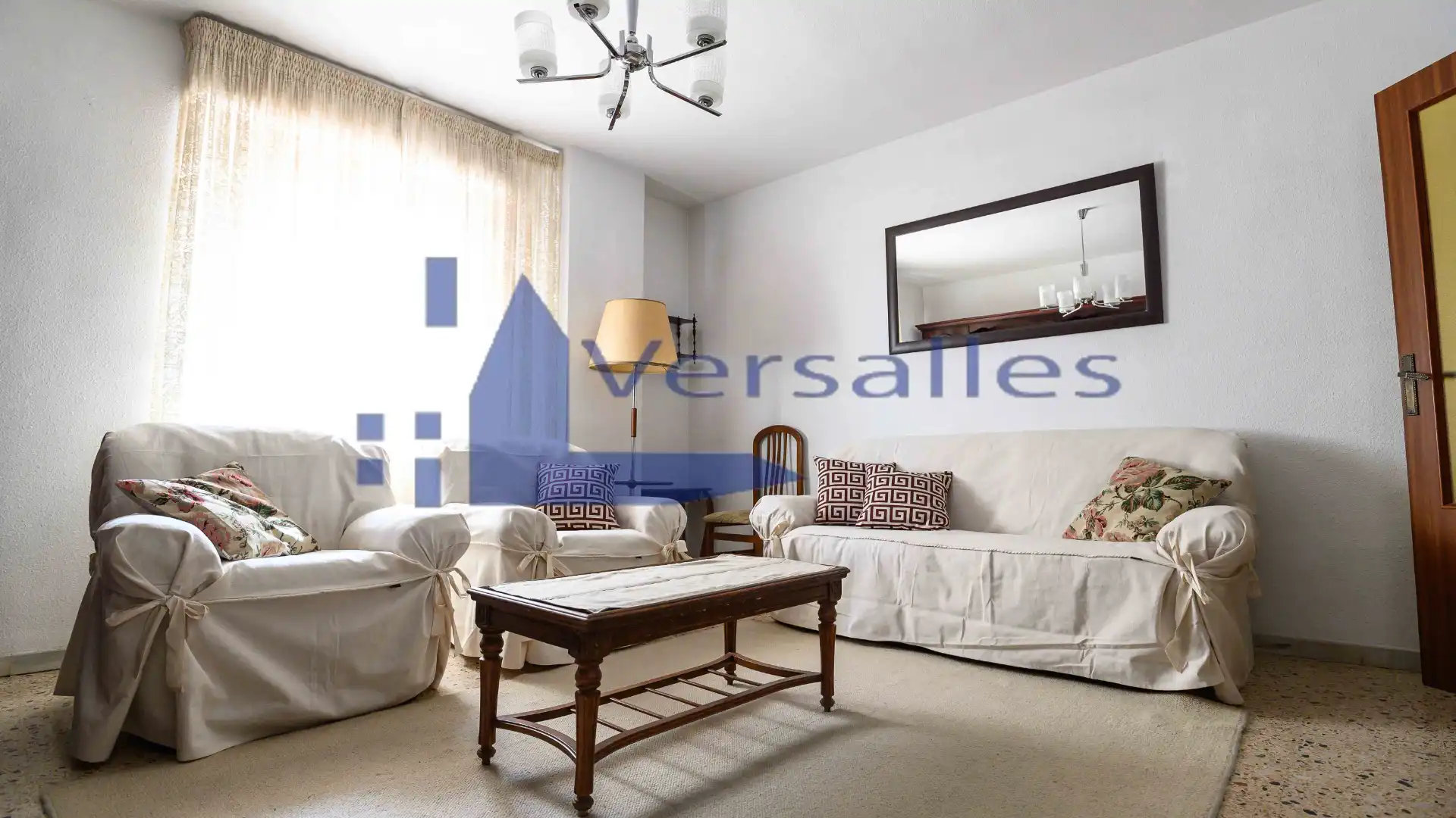 Sala de estar de Piso en venta en Santa Marta de Tormes con Calefacción, Amueblado y Microondas