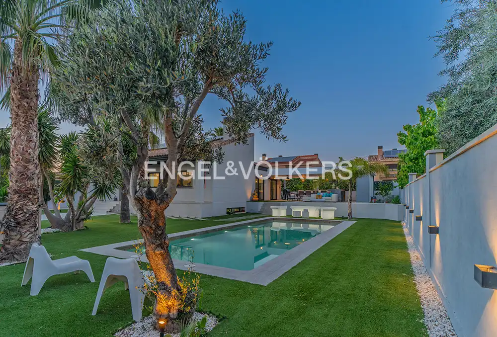 Piscina de Casa o chalet en venta en Mutxamel con Aire acondicionado, Calefacción y Jardín privado