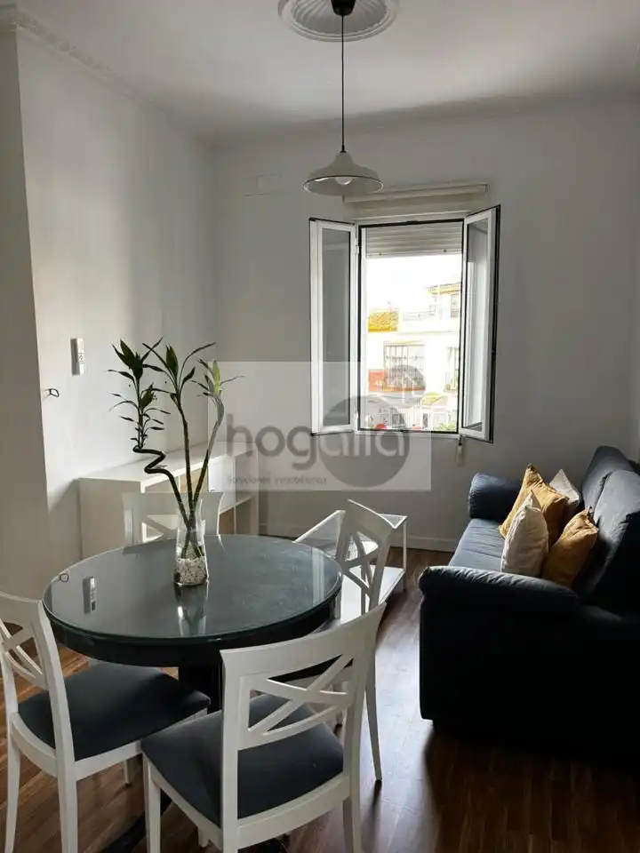 Flat for rent in Ciudad Jardín