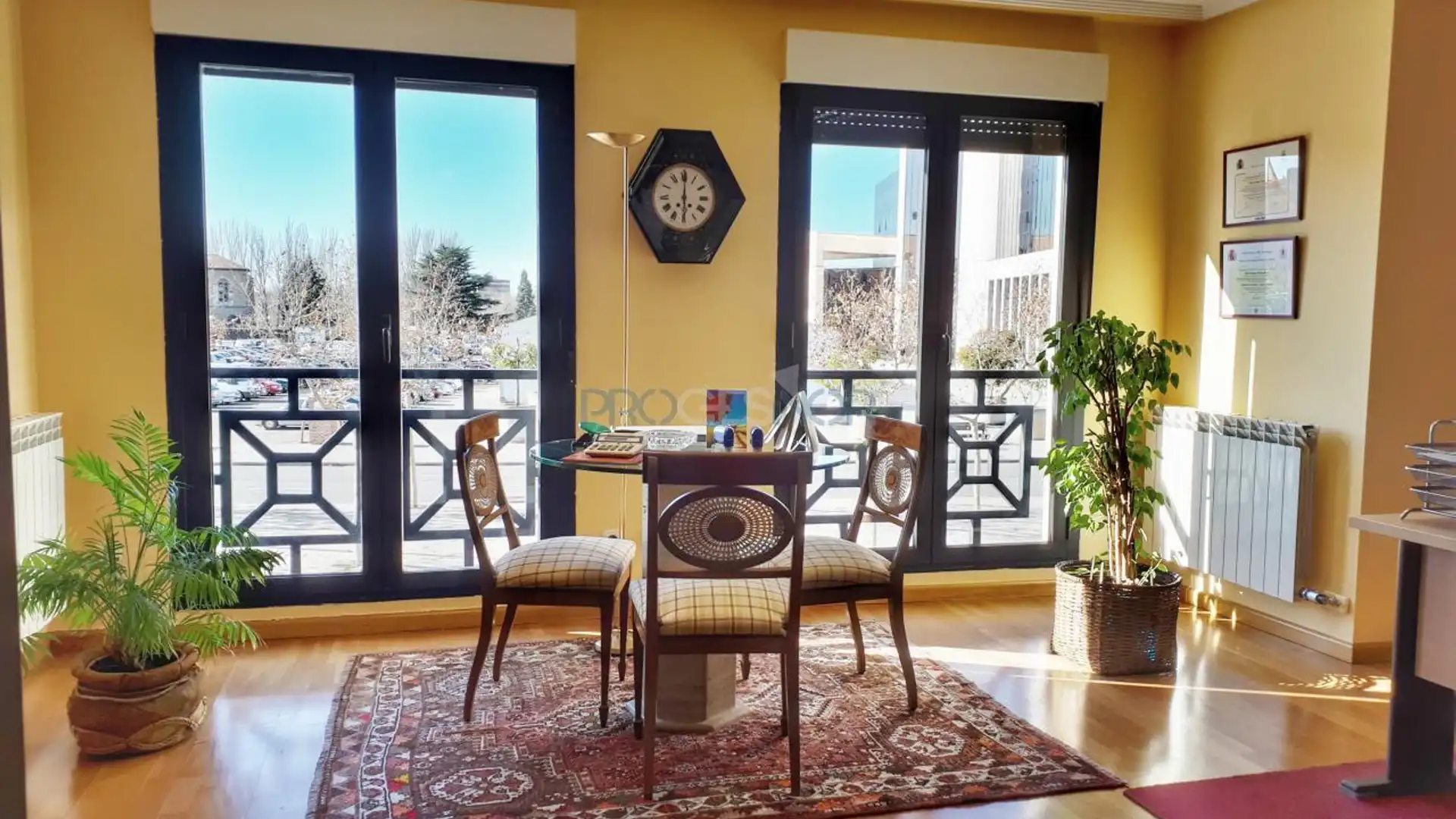 Study for sale in Avenida Reyes Leoneses (OFICINA), Centro Ciudad