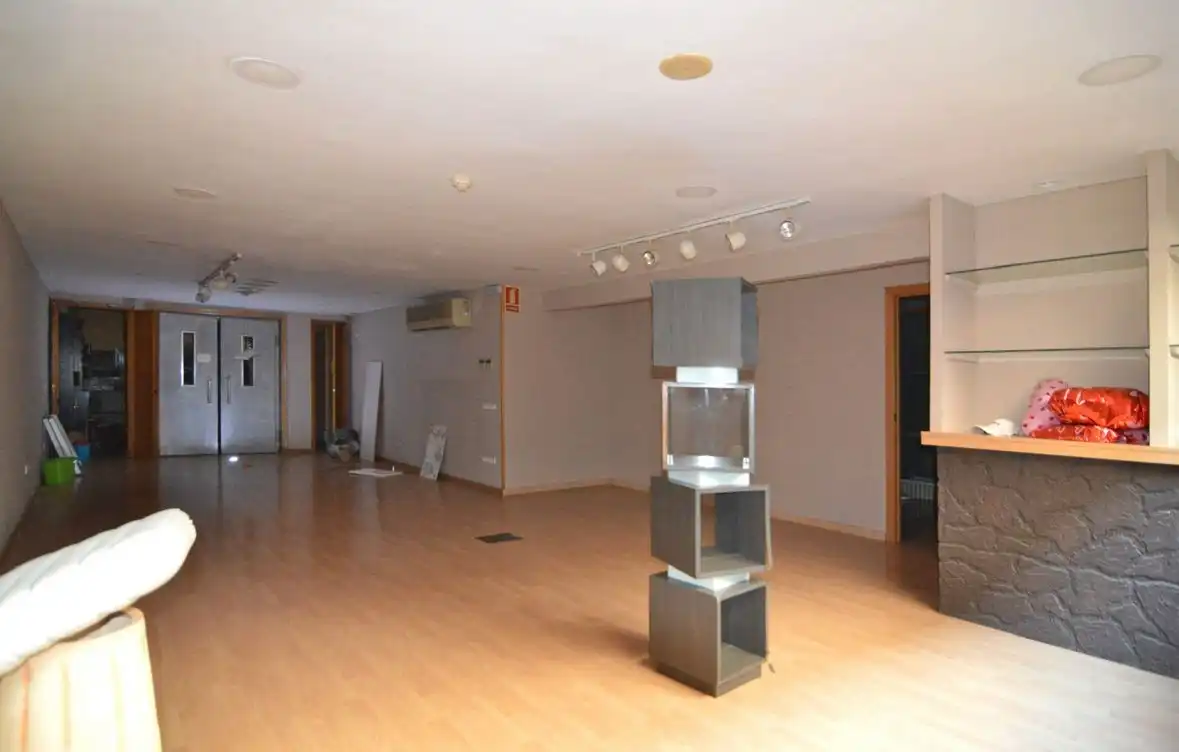 Gebäude zum Verkauf in Vilanova i la Geltrú