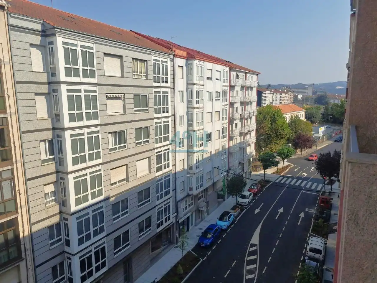 Vista exterior de Piso en venta en Ourense Capital  con Calefacción, Parquet y Amueblado
