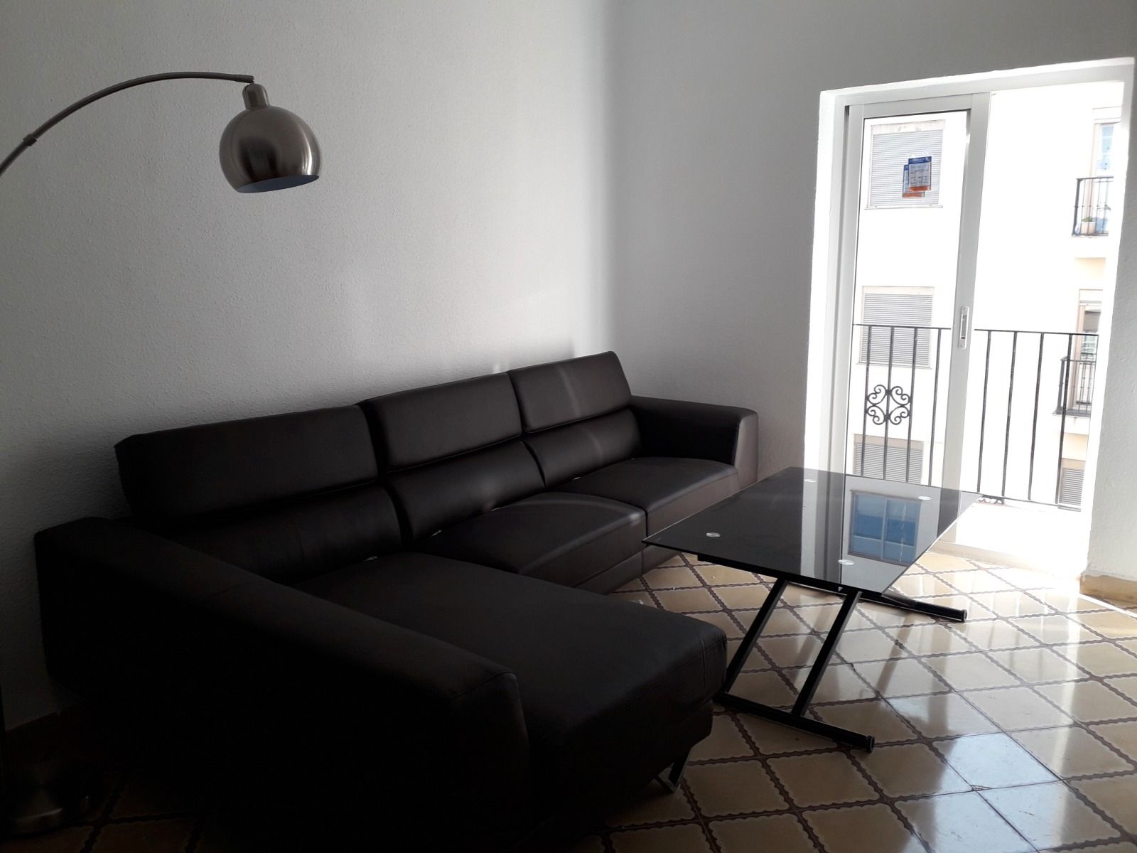 Living room of Flat to share in  Granada Capital  with Heating, Furnished and Oven