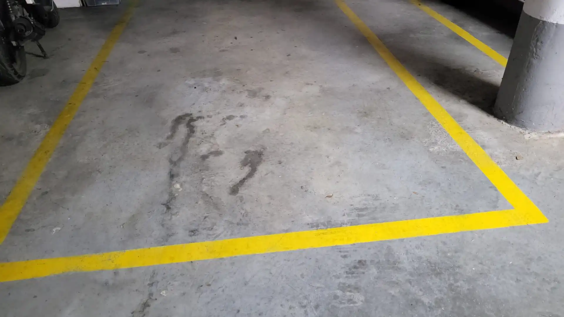 Parking de Ático en venta en Rincón de la Victoria con Aire acondicionado, Terraza y Balcón