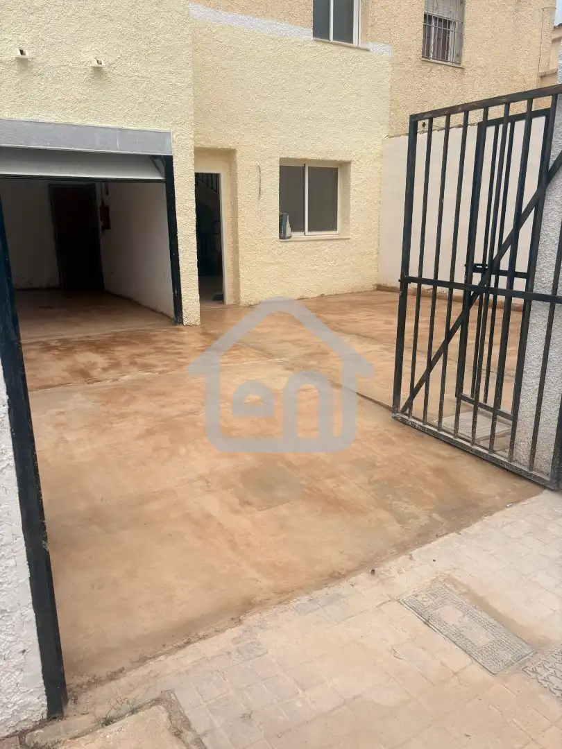 Einfamilien-Reihenhaus zum Verkauf in Requena mit Terrasse