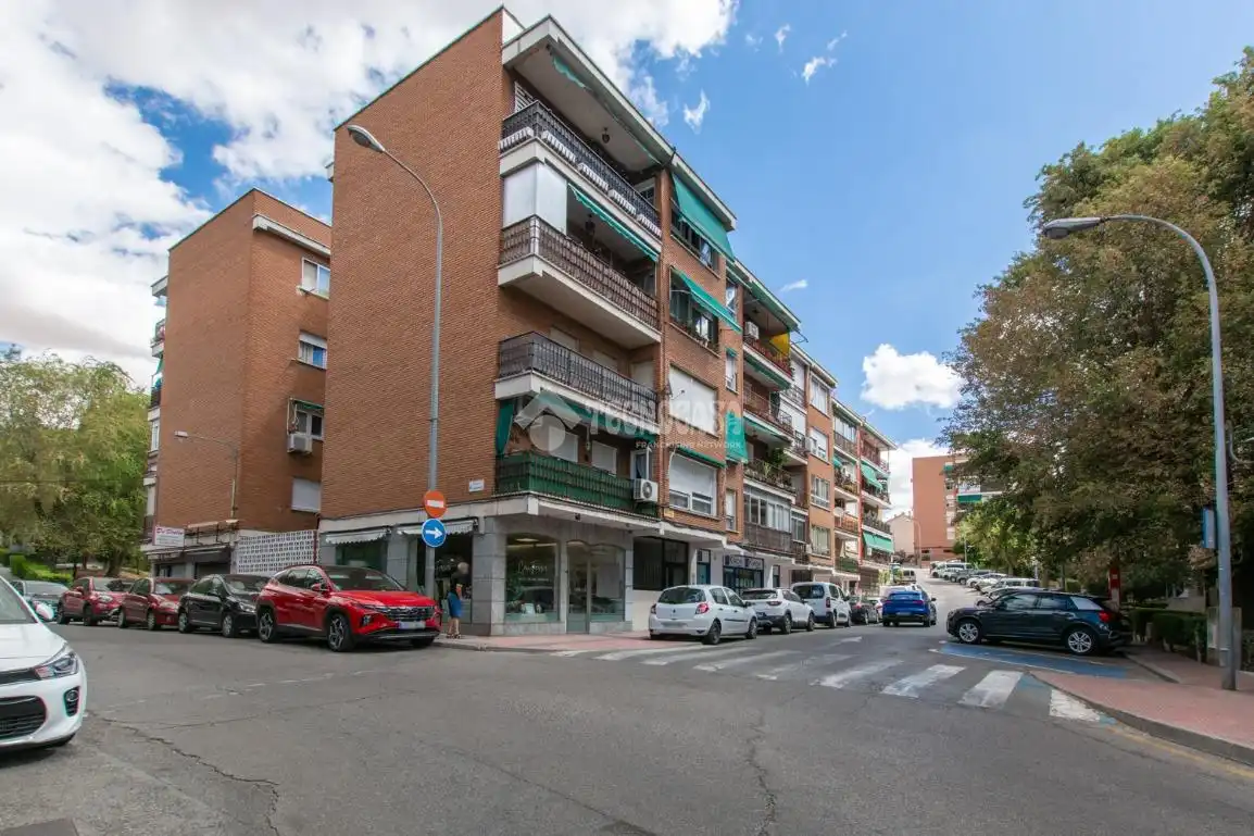 Außenansicht von Wohnung zum Verkauf in Algete