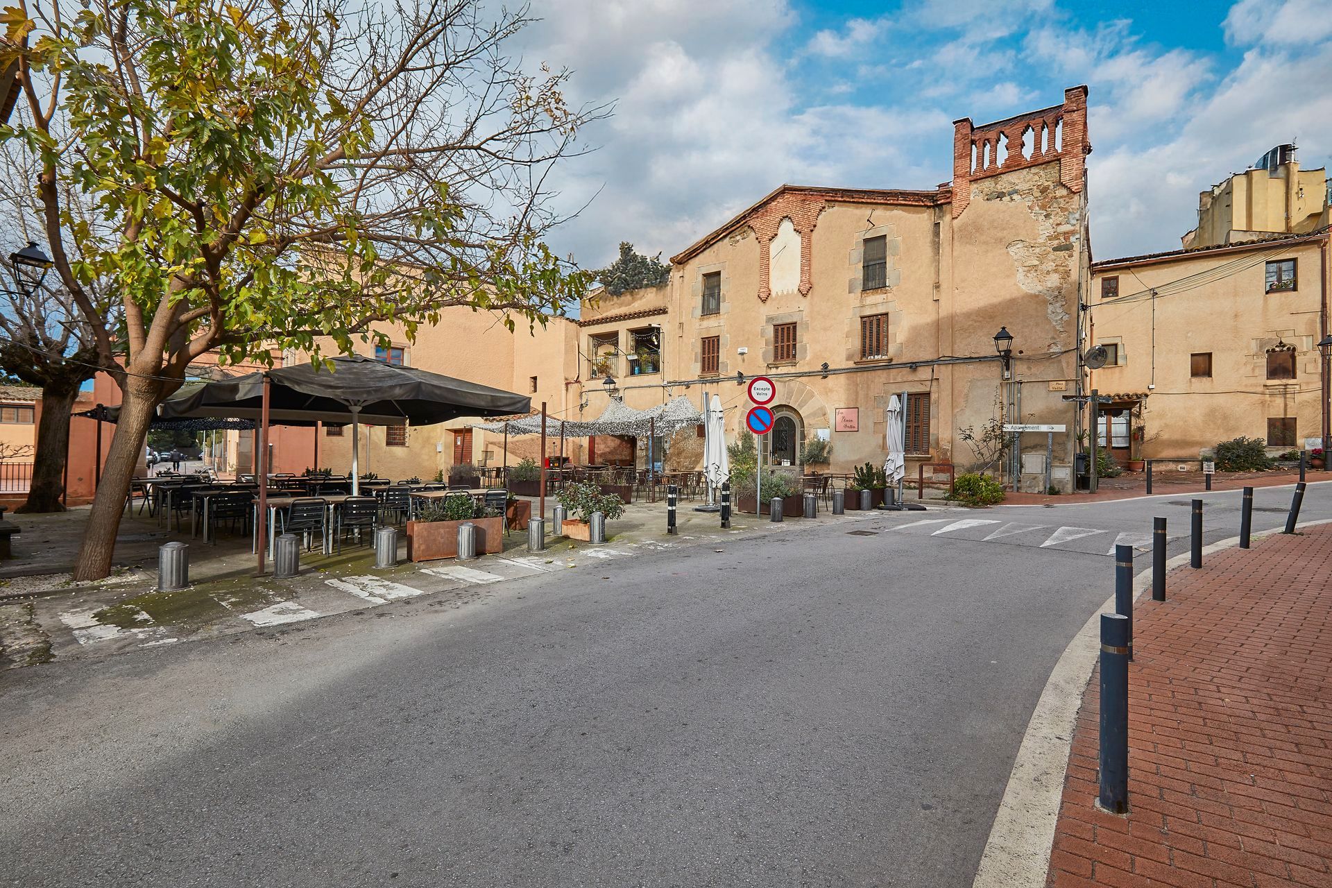 Vista exterior de Casa adosada en venda en L'Ametlla del Vallès amb Calefacció, Parquet i Terrassa